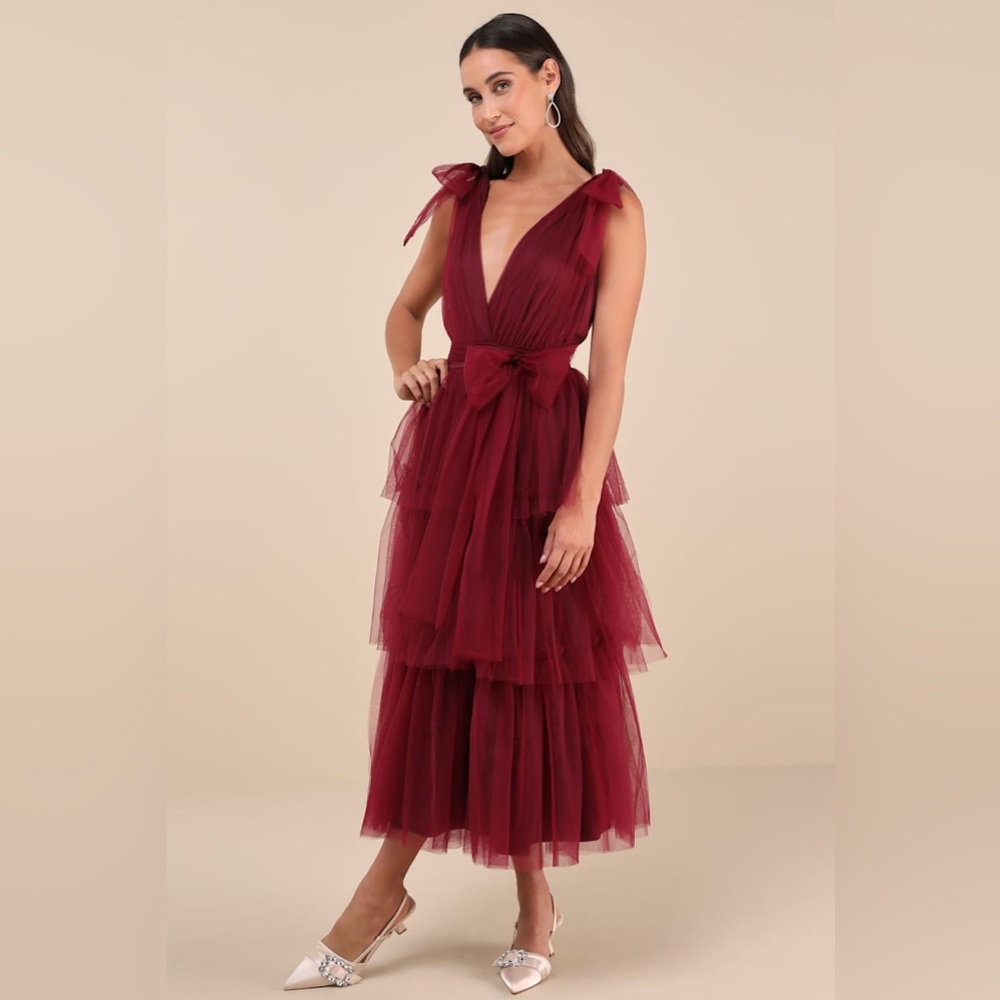 NWOT Lulu’s Flawless Arrival Burgundy Tulle Tiered Maxi Dress M $98 Medium - Picture 5 of 8